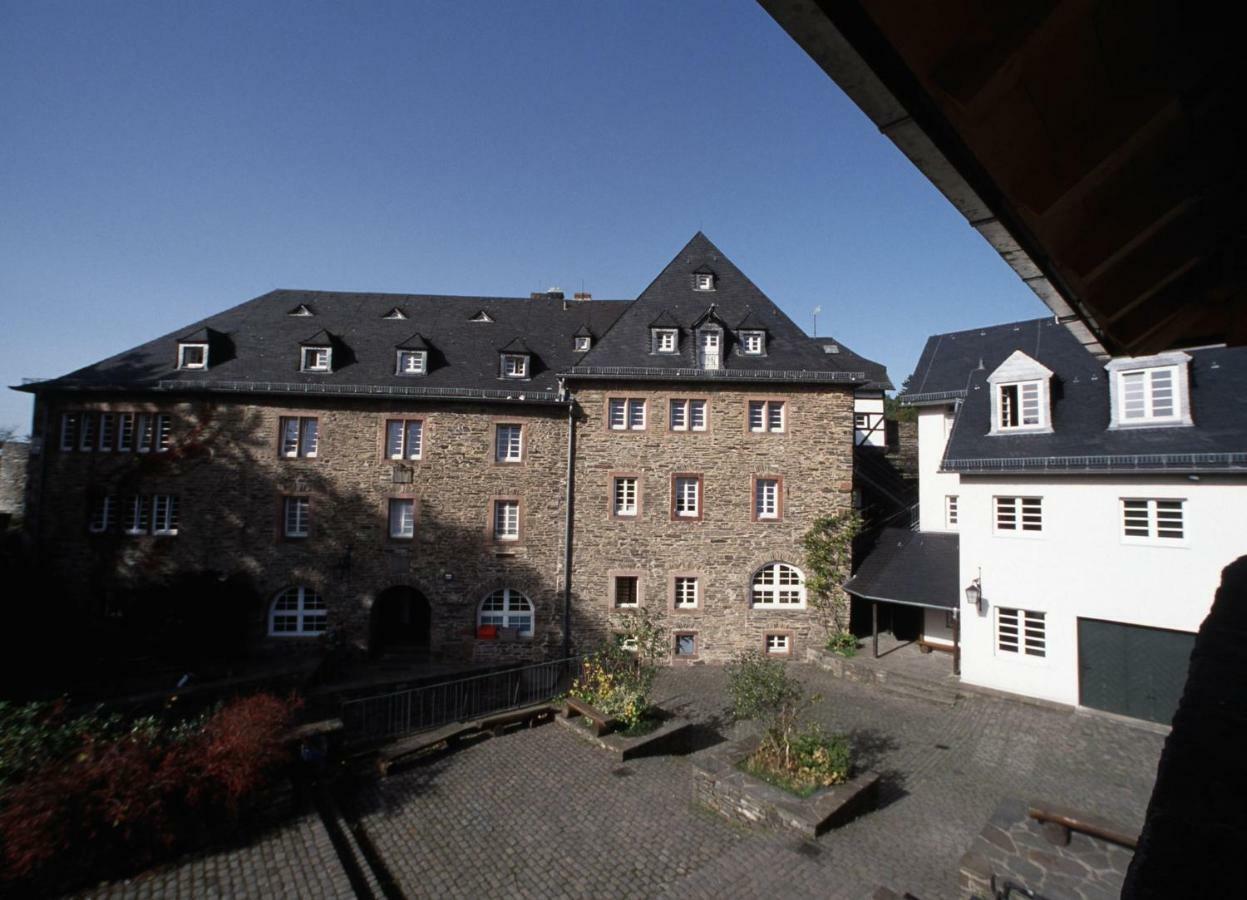 Ferienwohnungen Burg Montjoie Extérieur photo